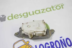 Mitsubishi L200 Moteur de centralisation serrure de porte arrière MR432147