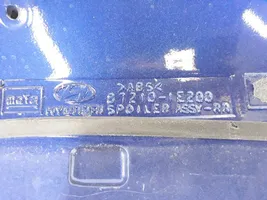 Hyundai Accent Takaluukun/tavaratilan spoileri 812101E200