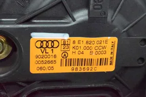 Audi A4 S4 B7 8E 8H Scatola alloggiamento climatizzatore riscaldamento abitacolo assemblata 8E1820021E