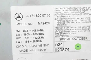 Mercedes-Benz SLK R171 Radio/CD/DVD/GPS-pääyksikkö A1718200786