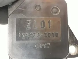 Mazda 2 Przepływomierz masowy powietrza MAF ZL0113215