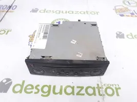 Nissan Interstar Panel / Radioodtwarzacz CD/DVD/GPS 2818500QAC