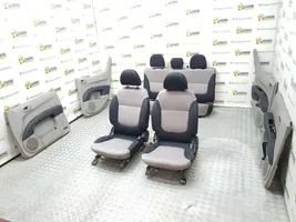 Mitsubishi L200 Seat set 