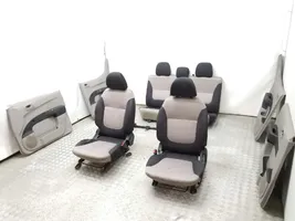 Mitsubishi L200 Seat set 