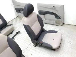 Mitsubishi L200 Seat set 