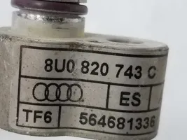 Audi RS Q3 Przewód powietrza kompresora zawieszenia pneumatycznego osi tylnej 8U0820743C