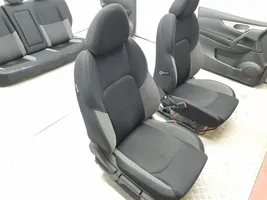 Nissan Qashqai Set sedili 