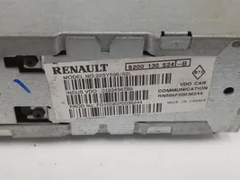 Renault Trafic I Panel / Radioodtwarzacz CD/DVD/GPS 8200130524