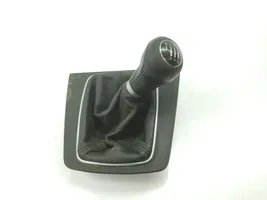 Seat Exeo (3R) Perilla/embellecedor de cuero de la palanca de cambios 3R0711113