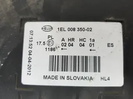 Volkswagen PASSAT B5.5 Lampa przednia 3B0941016AN