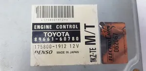 Toyota Land Cruiser (HDJ90) Calculateur moteur ECU 8966160470