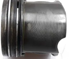 Opel Movano A Piston with connecting rod 9162444