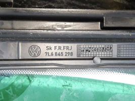 Volkswagen Touareg I Rear vent window glass 7L6845298EH