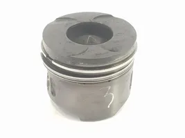 Mercedes-Benz ML W163 Piston avec bielle A6110301117