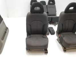 Mitsubishi Montero Seat set 