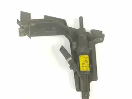 BMW X3 E83 Headlight washer pump 61678362823