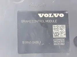 Volvo S40 ABS-pumppu AV612C405CB