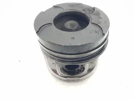 Mitsubishi L200 Piston with connecting rod 1110A594
