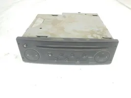 Renault Trafic I Unité principale radio / CD / DVD / GPS 8200354522