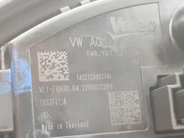 Volkswagen T-Roc Sisälämmityksen ilmastoinnin korin kotelo 5Q1819021H
