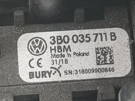 Volkswagen Tiguan Rivestimento della console di illuminazione installata sul rivestimento del tetto 5TA947105C