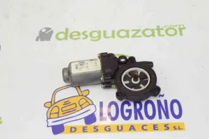 Nissan NP300 Motorino alzacristalli della portiera posteriore 82730EB315