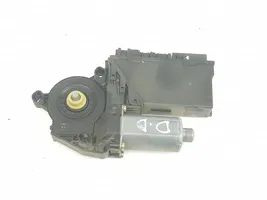 Audi A4 S4 B6 8E 8H Motorino alzacristalli della portiera anteriore 8E1959802B