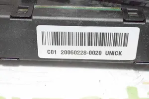 Hyundai Accent Muut kytkimet/nupit/vaihtimet C01200602280020