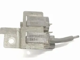 Mitsubishi Montero Electrovanne Soupape de Sûreté / Dépression K5T47586