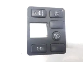 Toyota Hilux (AN10, AN20, AN30) Interruttore/pulsante di controllo multifunzione 841520K011