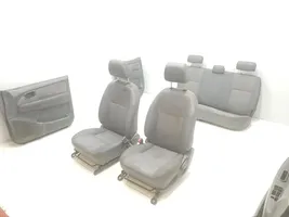 Toyota Hilux (AN10, AN20, AN30) Kit siège 