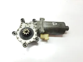 Saab 9-3 Ver1 Moteur de lève-vitre de porte avant 0130821663