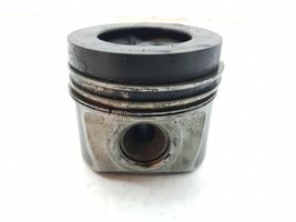 Seat Toledo IV (NH) Piston avec bielle 03L107065J