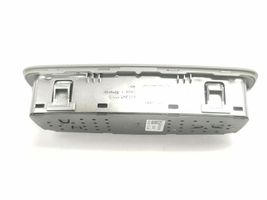 Audi A1 Garniture de console d'éclairage de ciel de toit 8V0947111B