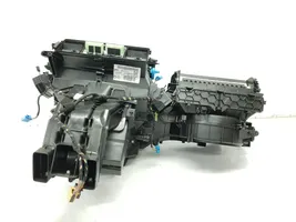 Audi Q3 F3 Sisälämmityksen ilmastoinnin korin kotelo 5Q1820353J