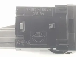 Nissan e-NV200 Inne przełączniki i przyciski 251413TA0A