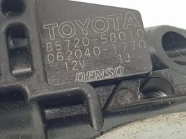 Toyota Land Cruiser (J120) Moteur de lève-vitre de porte arrière 8572058010