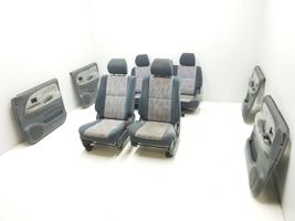 Toyota Land Cruiser (HDJ90) Set sedili 