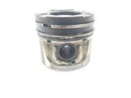 Volvo C30 Piston avec bielle 31251339