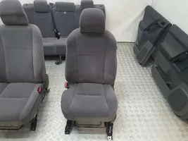 Toyota Land Cruiser (J120) Set sedili 