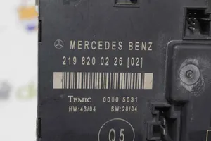 Mercedes-Benz CLS C219 Sterownik / Moduł centralnego zamka 2198200226