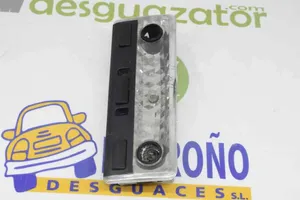 BMW 6 E63 E64 Rivestimento della console di illuminazione installata sul rivestimento del tetto 63318364929