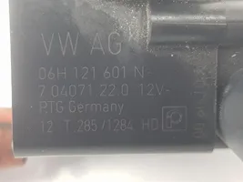 Audi A4 Allroad Pompe à eau de liquide de refroidissement 06H121601N