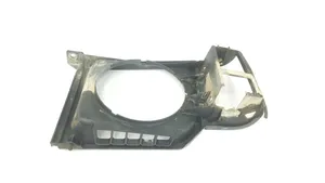 Mitsubishi Montero Moulure sous phares MB377402