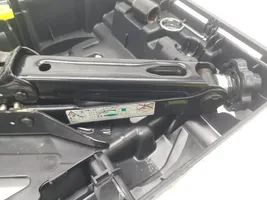 Toyota Proace Cric di sollevamento SU001A5527