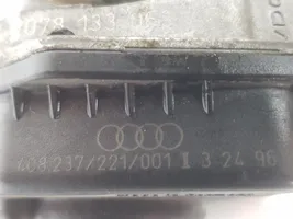Audi A8 S8 D2 4D Kaasuttimen ilmaläppärunko 078133063AG