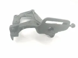 Mitsubishi Montero Support de générateur / alternateur MR398428