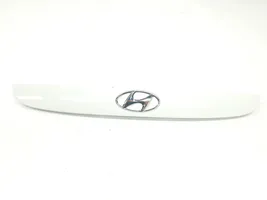Hyundai Accent Poignée de coffre hayon arrière 873701E0000