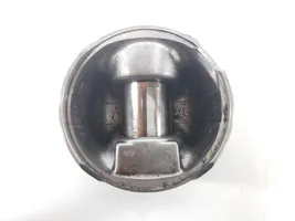 Volvo V40 Piston avec bielle 31330165