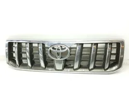 Toyota Land Cruiser (J120) Grotelės priekinės 5311160500